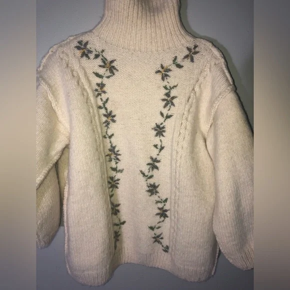 Vintage Hand-knit Cable Knit Floral Embroidery Wool Sweater womens M/L - Picture 10 of 16